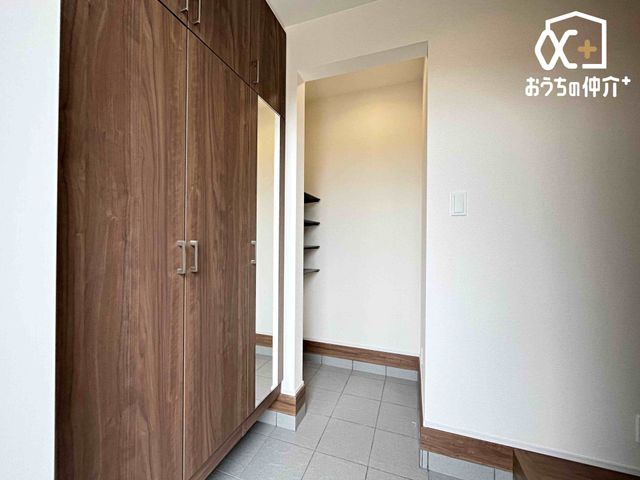 ���� �S�g���f���鋾�t�����[�ŁA���ւ�����������������o�B���[�͂ƃf�U�C���������˔������A�g������̗ǂ����ւł��B