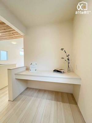 ���̑� �L�b�`�����X�b�L���Еt���p���g���[���[�̗l�q�B�J�E���^�[�t�ŏ��ւƂ��Ă��g���܂��B