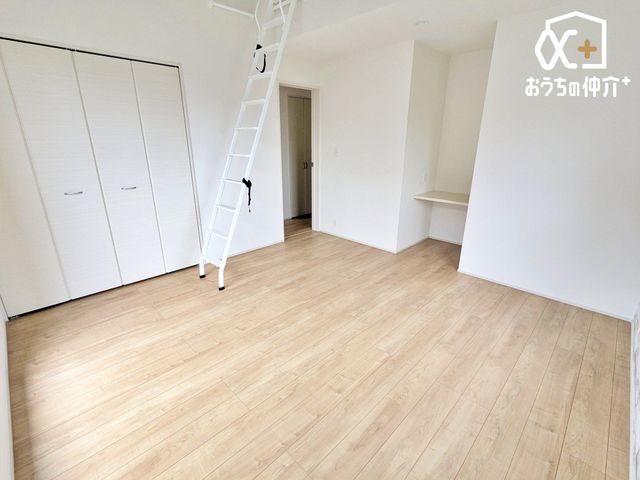 q qƂĂ\ȍL邨łBƑẌ炬̋ԂmۂłAvCx[gȃxbh[͕炷̊őグ̂łB