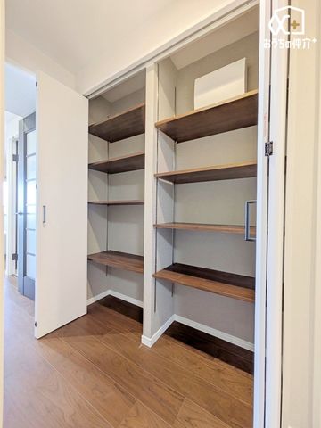 [ LɎ[Xy[XmہBꂽԂLpłApi̐ɂ֗łB