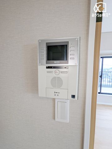 ̑ hƖʂłSTVj^[tC^[złB