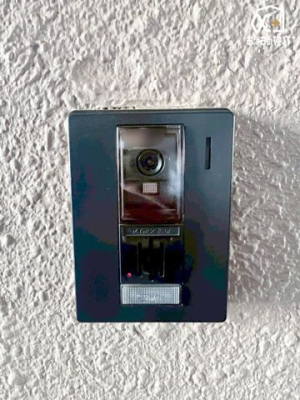 ̑ hƖʂłSTVj^[tC^[złB