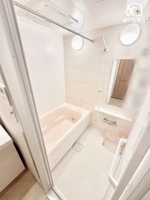  2021NtH[ς݂̗Bǂ@\tŁA胊bNXł̃oX^C܂B