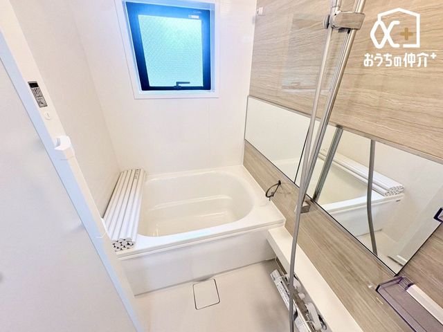  ŷ閾邢oX[ztBJV̂ɂ􂵂܂B傫ȑĂACs܂BLXƂőL΂ăbNXł܂B