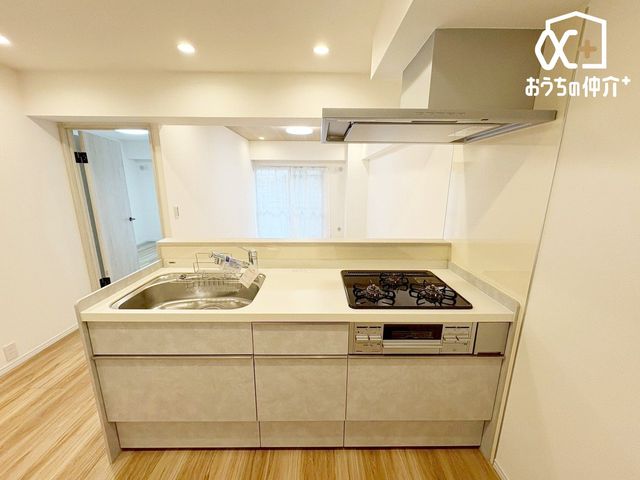 Lb` ƑƉby߂Lb`łB΂ɂ邩AbRƂ݂͂܂B܂ArO̗lq킩̂ňSčƂɏWł܂ˁB