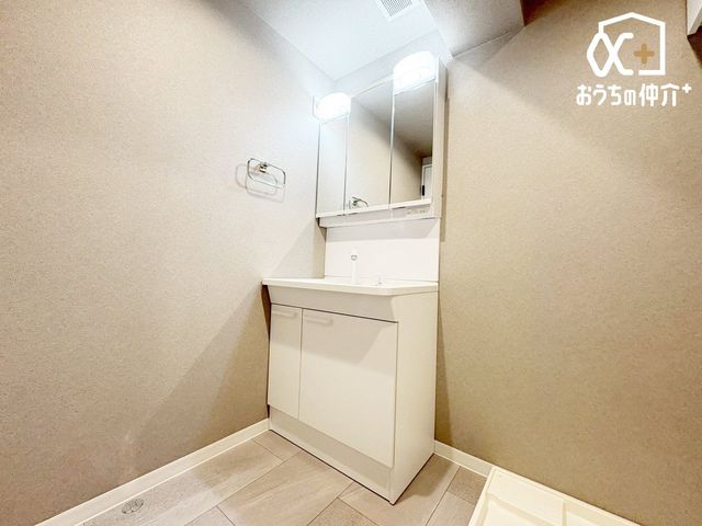 ʑEʏ ̂ʏ́AVvłȂ@\IȃfUCBL߂̃Xy[XƎ[[ĂA̐gxx₨ꂪX[Yɍs܂B