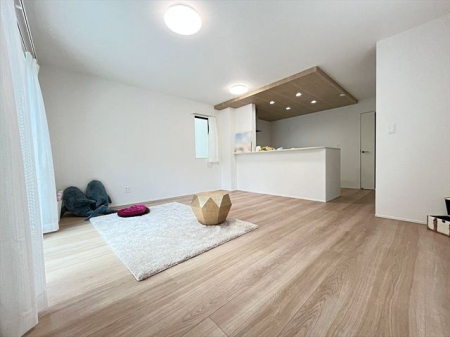 rO ƑƉby߂Lb`łB΂ɂ邩AbRƂ݂͂܂B܂ArO̗lq킩̂ňSčƂɏWł܂ˁB