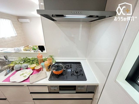 Lb` OR̗lqłBu߂Eύޓ̍ƂɏoRłB