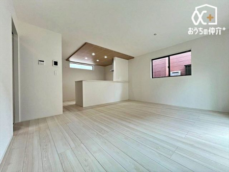 rO Ƒc̎߂kcj̗lqBƑRƏW܂肽Ȃ悤ȁAƂ낰ԂłB邢z˂ޖ̋ԁB