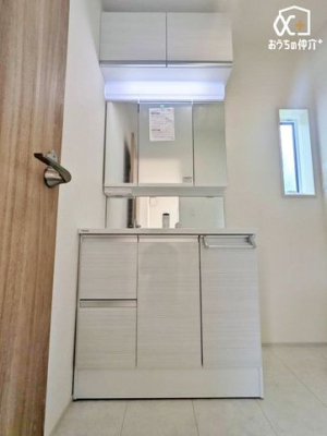 ʑEʏ Ƒ݂ȂgʎBZɂ͎g₷ʎŁAXeLȈ̃X^[g܂傤B