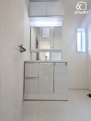 ʑEʏ V[tŁAyɂł܂BQȒPɔG炷Ƃł̂ŁAwAZbgX[YI܂Az[XLт̂ŁAʃ{Ê|ȒPɁB