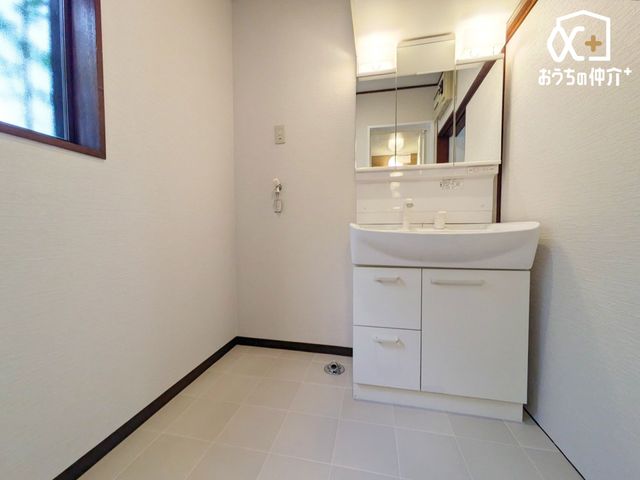 ʑEʏ `Wash room`傫Ȑʁ@Ƒ݂ȂgʎBZɂ͎g₷ʂŁAXeLȈ̃X^[g܂傤BCv̐ʉϑ