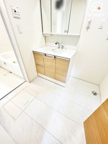 ���ʑ�E���ʏ� ���邭�������̂���E�ߎ��́A�Ƒ��݂�Ȃ��g���₷����Ƃ�̃X�y�[�X�B���󕨂̎d�����⒅�ւ����X���[�Y�ɂł��A�����̉Ǝ��������K�ɂȂ�܂��B