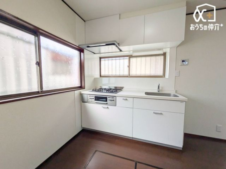 Lb` `Kitchen`gLb`炱AH̏yԂɁAZłX[YɖʂȂƂłAȒPɂłȂǁAyLb`Xy[XɎdグ܂B