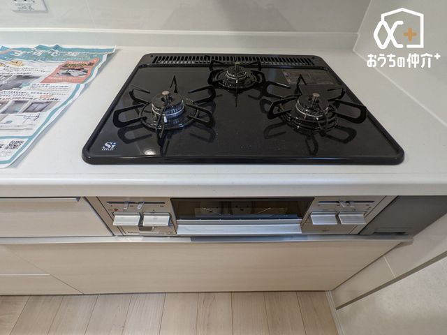 �L�b�`�� �����ɒ������ł��Ă��������͂��ǂ�3���R�����̃L�b�`���ł��B�������͖����̂��ƂȂ̂Ō����ǂ����������ł���̂͊������ł��ˁB