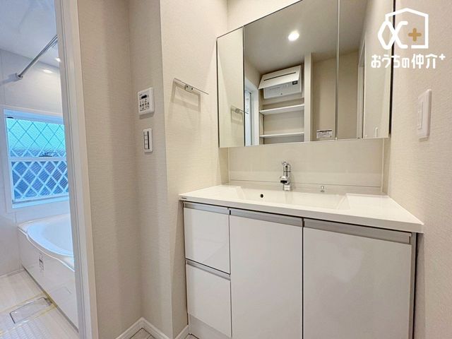 ʑEʏ LXƂʃXy[XŒ̎xxX[YłI