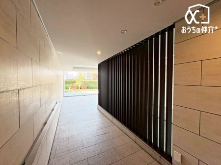 ̑ sr[tZ܂̑ۂ߂ԁBVɍEꂸɐl}AKȋpXy[XƂĐ̎コ܂B