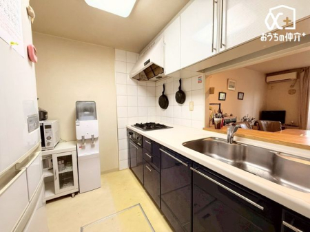 Lb` `Kitchen`gLb`炱AH̏yԂɁAZłX[YɖʂȂƂłAȒPɂłȂǁAyLb`Xy[XɎdグ܂B