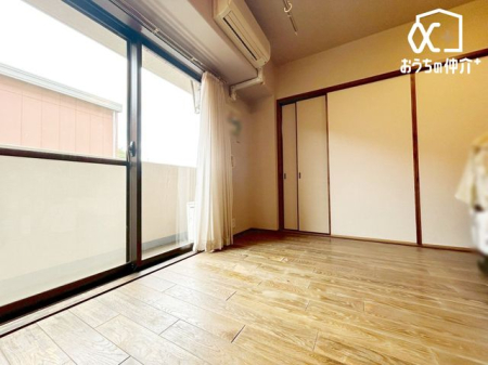 rO Ƒc̎߂kcj̗lqBƑRƏW܂肽Ȃ悤ȁAƂ낰ԂłB邢z˂ޖ̋ԁB