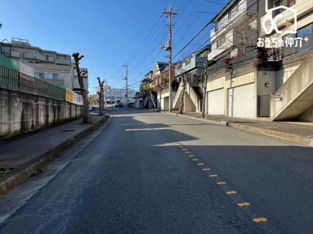 nOώʐ^ 쐼12̗lqłBƎ{݂Hɋ߂Ԃł̈ړ₷ZłB