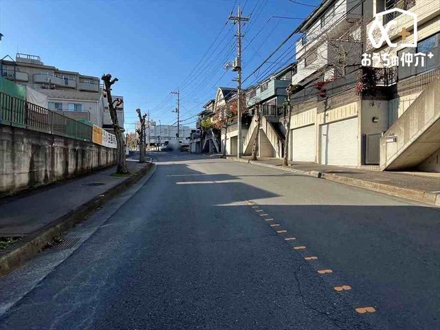 nOώʐ^ 쐼12̗lqłBƎ{݂Hɋ߂Ԃł̈ړ₷ZłB