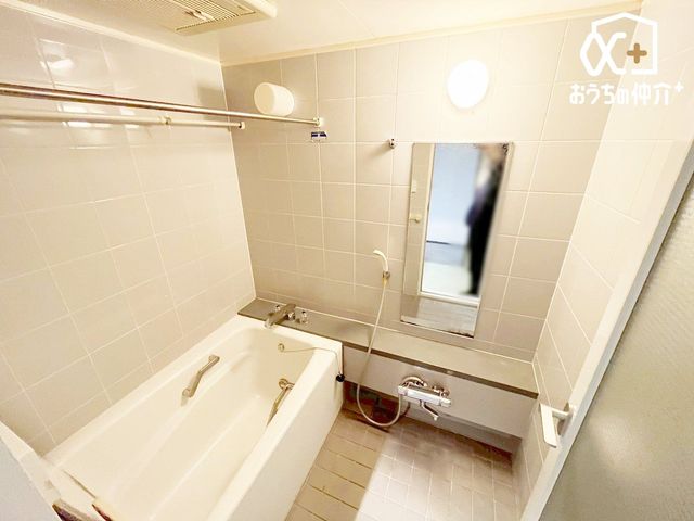  ̂ԂŃbNXoX^CBoX^uɂĊȂSƑ̂tbVB̔Ă鐴̂oX[B