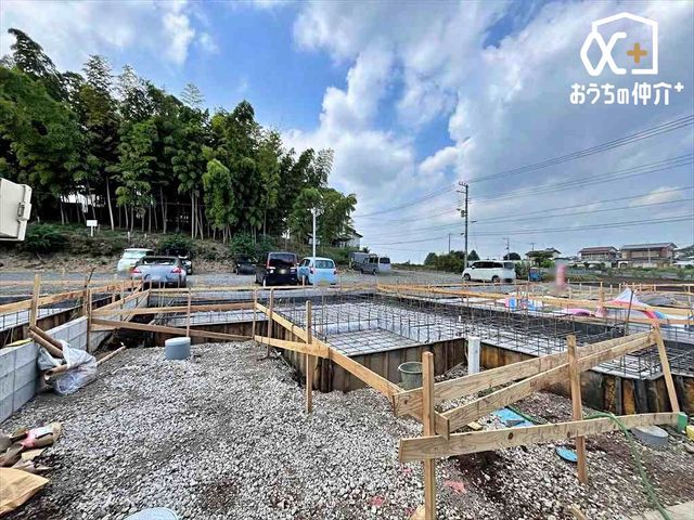 nOώʐ^ ՐÂȏZnŎqĉƑɃsb^B̂UKȗ΂Ɍb܂ꂽGAŁARɕ܂ꂽ₩ȕ炵邽߂́AƂ肠ZĂ܂B