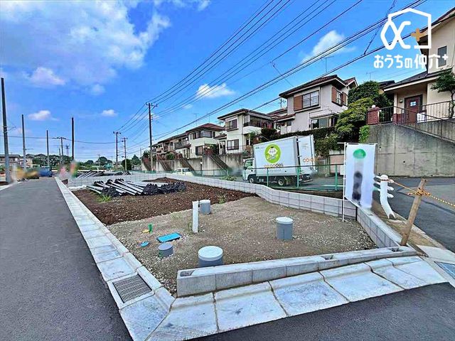 nOώʐ^ ՐÂȏZnŎqĉƑɃsb^B̂UKȗ΂Ɍb܂ꂽGAŁARɕ܂ꂽ₩ȕ炵邽߂́AƂ肠ZĂ܂B