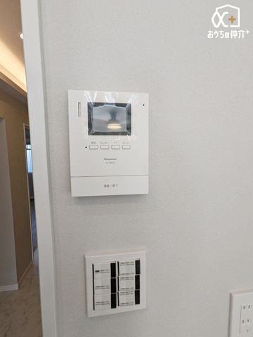 ̑ hƖʂłSTVj^[tC^[złB