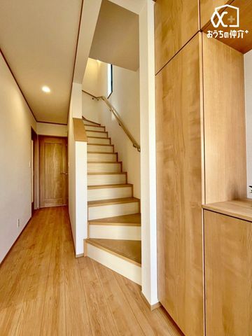 ���� �V���[�Y�{�b�N�X�t���̌��ւł��B