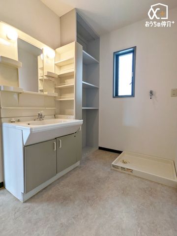 ʑEʏ ʃXy[Xɂ͉[IA^IhC[ȂǂXbLЕt܂I