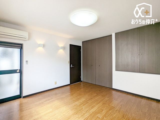 Q QɃIXX8.0m̗lqłBN[[bgtĂAQEߗނłȂAV[YIt̂̂LxɎ[\ȐQłB