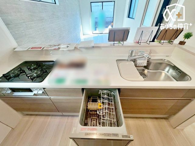 �L�b�`�� �r���g�C���H��@�t���V�X�e���L�b�`���B�ŐV�ݔ��Œ������Ԃ����K�ł��B