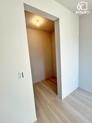 ���[ ����݂��Ȃ��I�[�v���^�C�v�̃E�H�[�N�C���N���[�[�b�g�B�o�����ꂪ���₷���A��Ԃ��L������������[�ł��B