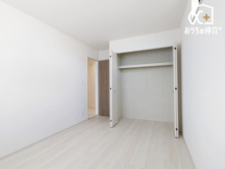 Q QɃIXX6m̗lqłBN[[bgtĂAQEߗޓLxɎ[\ȐQłB