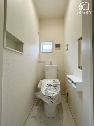 gC ̂2KgCłBEHVbg@\t