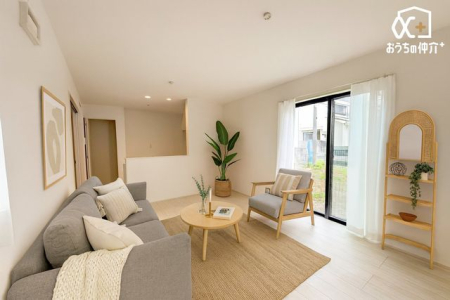 rO `Living`Ȃɂz郊rO͋CǂłˁBJ[ŎdグbNXԂłIƋ͂bfC[WłB