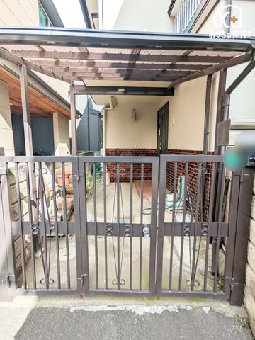  J[Xy[X̗lqBԒʂ̏ȂOʓHłԂ̏oNNłB