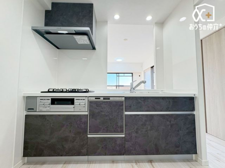 Lb` `Kitchen`gLb`炱AH̏yԂɁAZłX[YɖʂȂƂłAȒPɂłȂǁAyLb`Xy[XɎdグ܂B