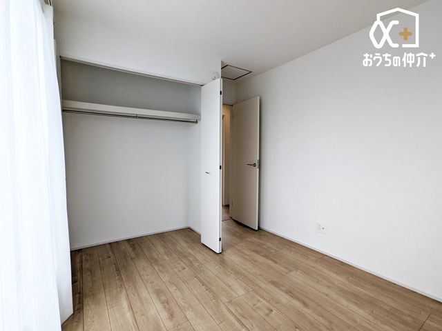 q qɃIXX5.25m̗lqBN[[bgtĂ邽߁Aql̕׋EߗށEQ֗Ɏ[\łB