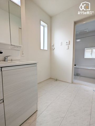 ʑEʏ LXƂʃXy[XŒ̎xxX[YłI