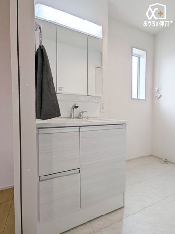 ʑEʏ Vv[hbT[tʑŒ̎xxX[YłI