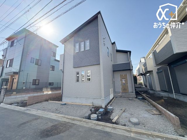 nOώʐ^ ՐÂȏZnŎqĉƑɃsb^B̂UKȗ΂Ɍb܂ꂽGAŁARɕ܂ꂽ₩ȕ炵邽߂́AƂ肠ZĂ܂B