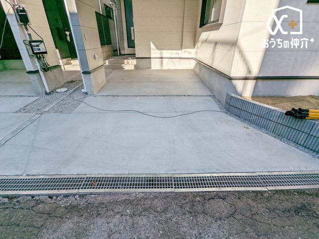  �J�̓��ɂ���؂Ȃ��Ԃ�����Ă����r���g�C���K���[�W