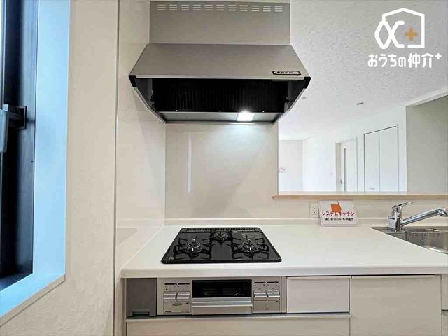 Lb` OR̗lqłBu߂Eύޓ̍ƂɏoRłB