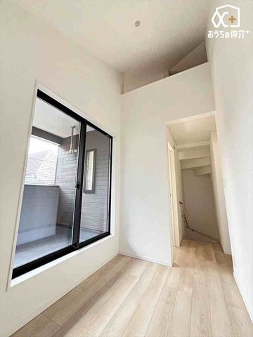 ̑ oRj[ɏoł2Kz[̗lqB㕔͐ĂJIȋԂłB