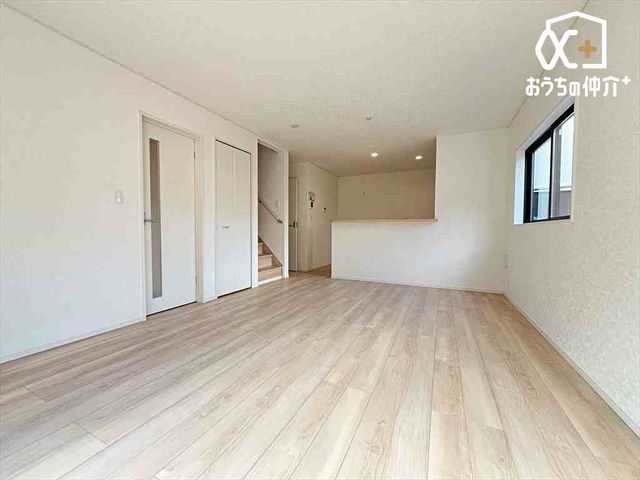 rO Ƒ݂Ȃu₩Ɍ₩ɉ߂悤ɁAD荞񂾃rO_CjOB㎿ȉɕ܂AKŉ₩ȃvCx[gԂłB