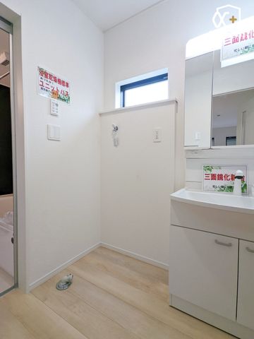 ʑEʏ ʕǍDȃh[Xy[XłB