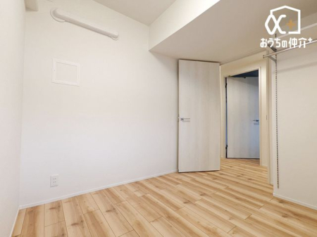 q qɃIXX4.5m̗lqBN[[bgtĂ邽߁Aql̕׋Eߗޓ֗Ɏ[\łB