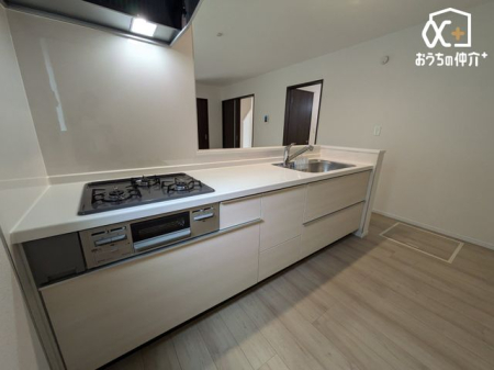 Lb` `Kitchen`gLb`炱AH̏yԂɁAZłX[YɖʂȂƂłAȒPɂłȂǁAyLb`Xy[XɎdグ܂B